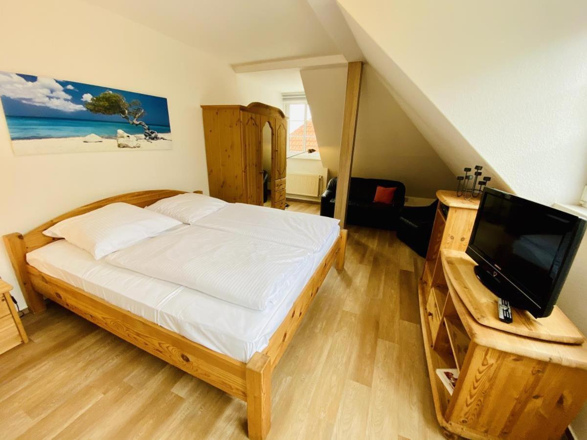 Meersalz, Ca 100 M Zum Strand Rostock Exterior foto
